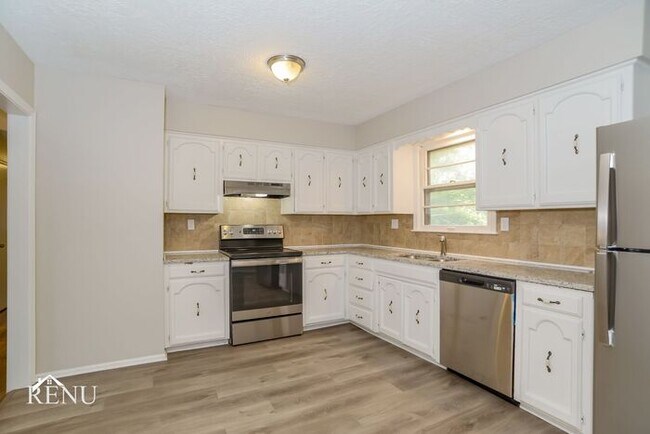 Foto del edificio - 8905 N Grand Ave