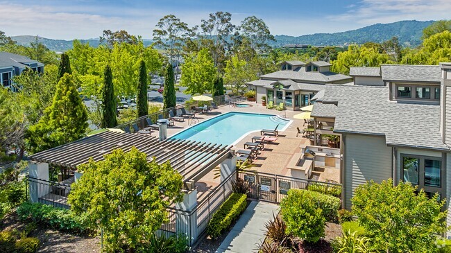 Building Photo - Larkspur Courts