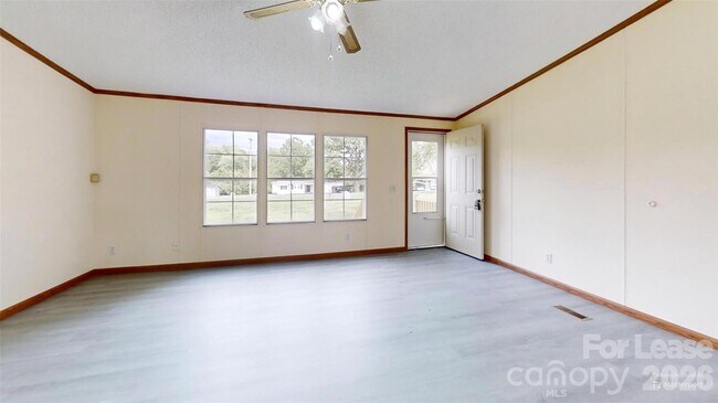 Foto del edificio - 7141 Lingerfelt Rd