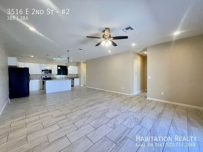 Foto del edificio - 3516 E 2nd St