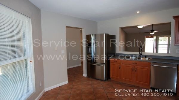 Building Photo - 9540 N 90th Ln