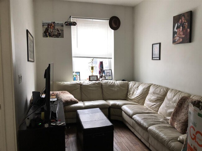 Foto del edificio - 615 Bloomfield St