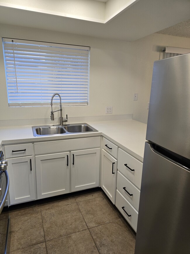 Kitchen - Harper on Hood