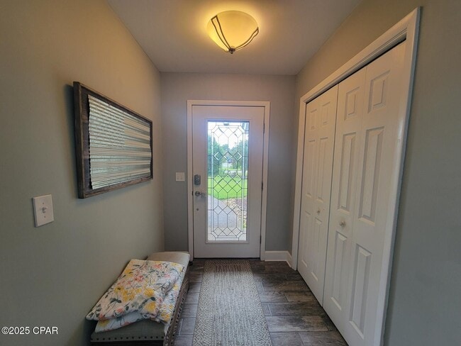 Building Photo - 633 Amberjack Dr
