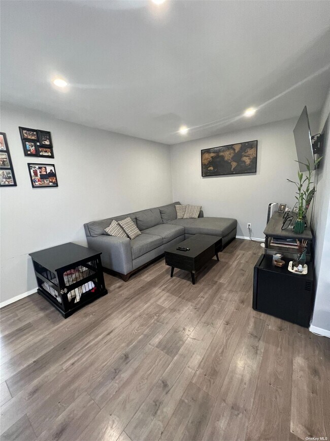 Foto del edificio - 1219 2nd Ave