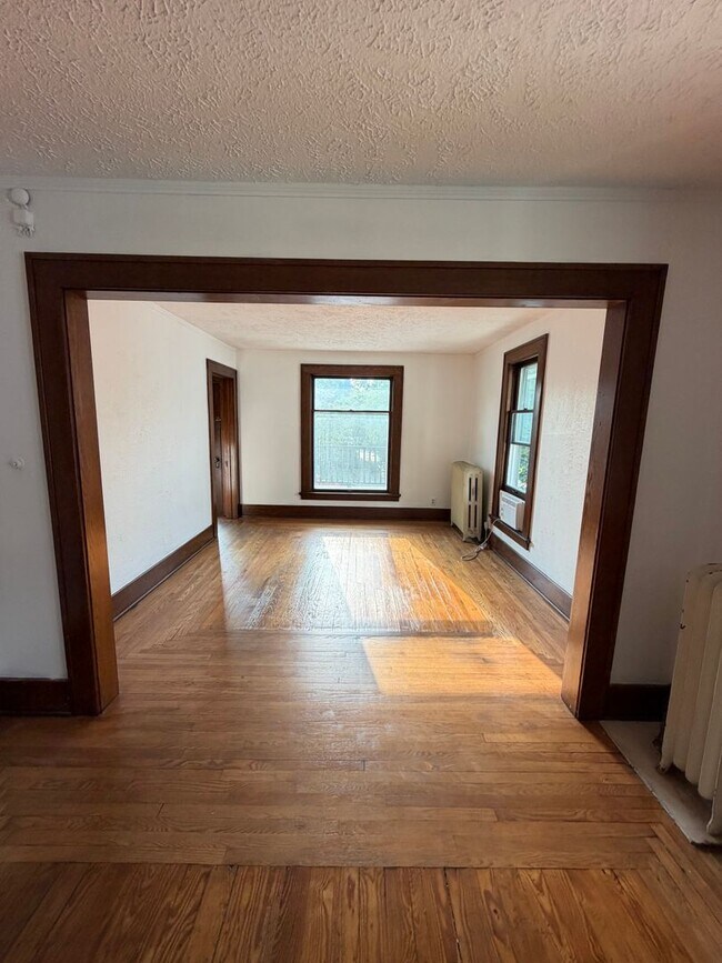 Foto del edificio - 316 N Sycamore St