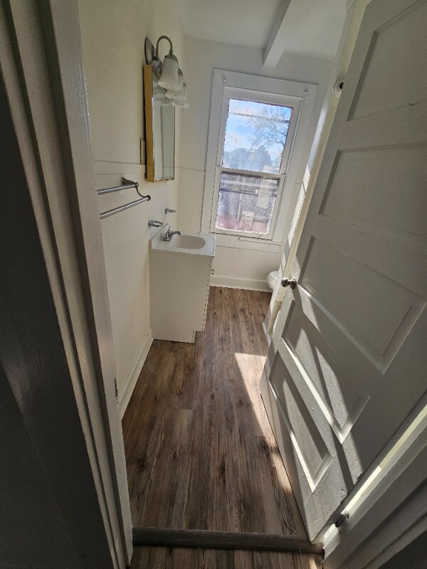 Photo - 1609 Spratley St Apartment