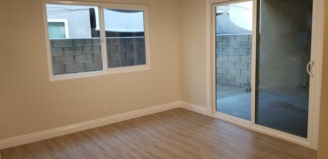 Foto del edificio - 2042 Evergreen St