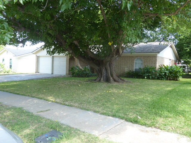 Primary Photo - 6629 Kitty Dr