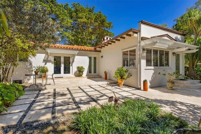 Foto del edificio - 482 NE 93rd St