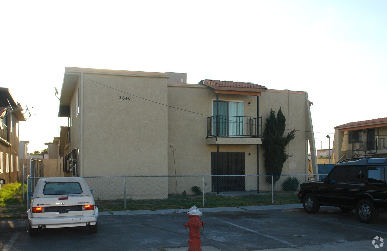 Foto del edificio - 3630 Ala Dr