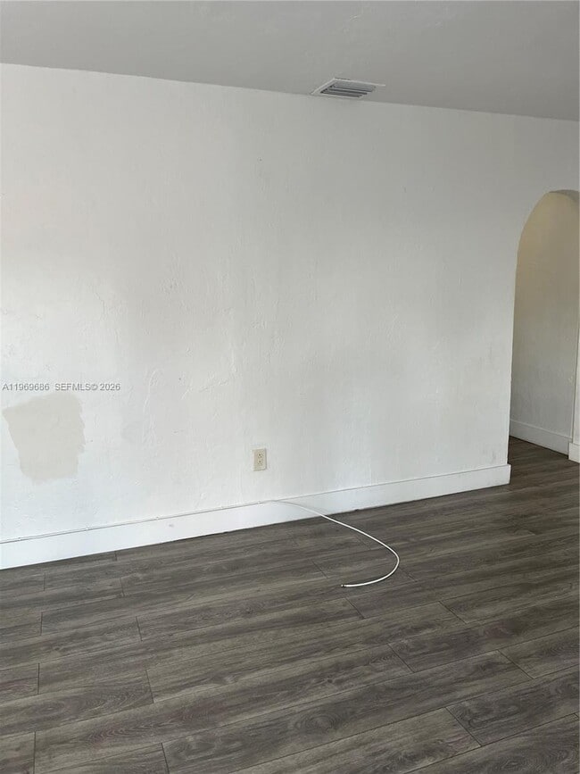 Building Photo - 1999 NW 2nd St