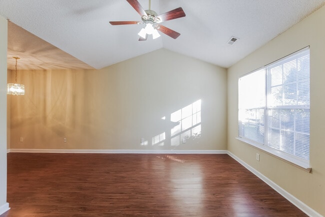 Building Photo - 6417 Rockwell Blvd