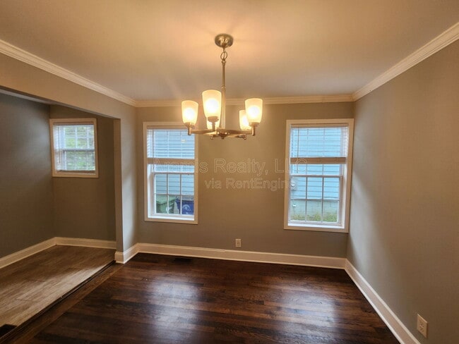 Photo - 1733 Beecher St SW House