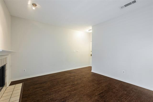 Building Photo - 8600 Coppertowne Ln