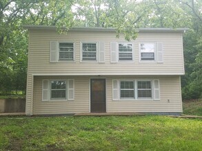 Building Photo - 10190 Stoltz Dr