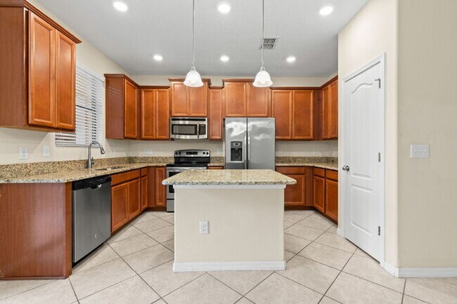Foto del edificio - LIKE NEW Town Home For Rent in Wesley Chapel!