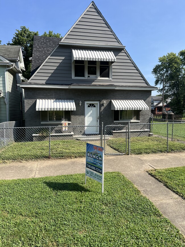 Building Photo - 2138 11th Ave