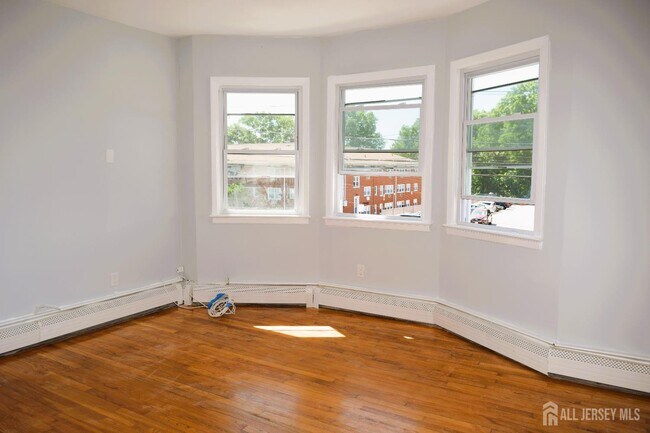 Foto del edificio - 235 E Westfield Ave