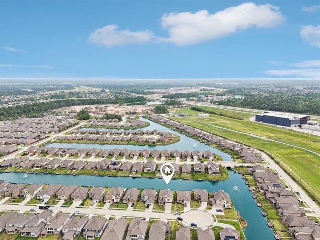Building Photo - 29446 Westhope Dr