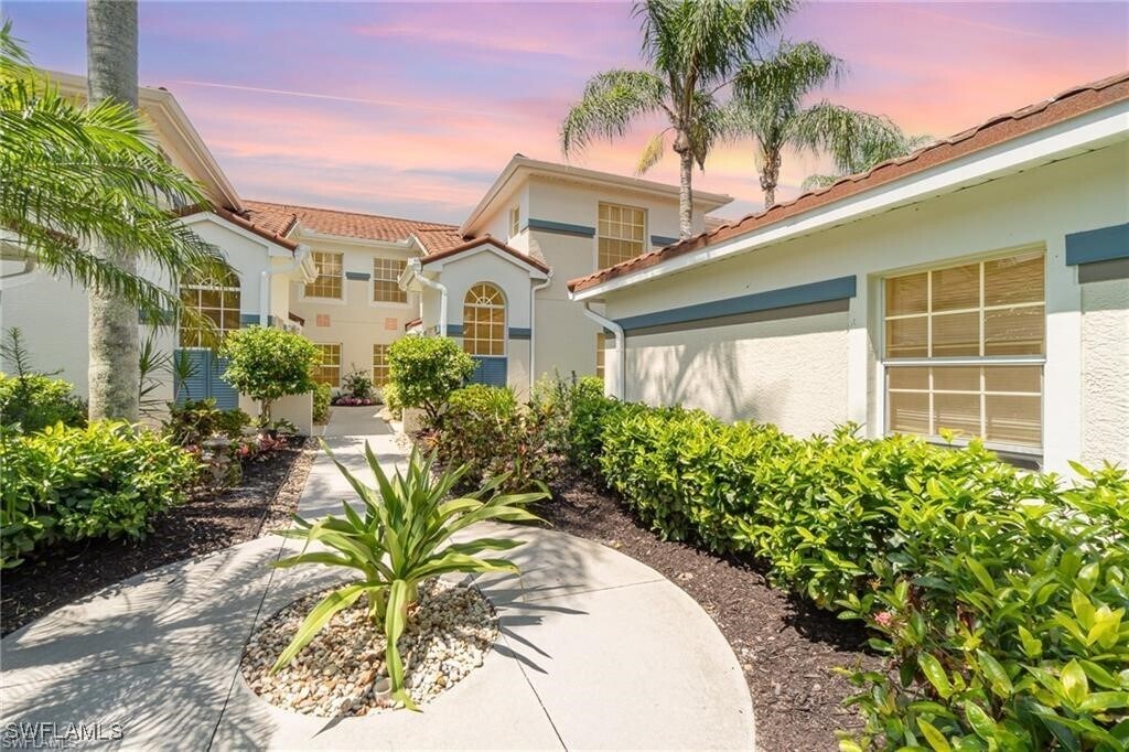 Foto del edificio - 10921 Oak Island Rd
