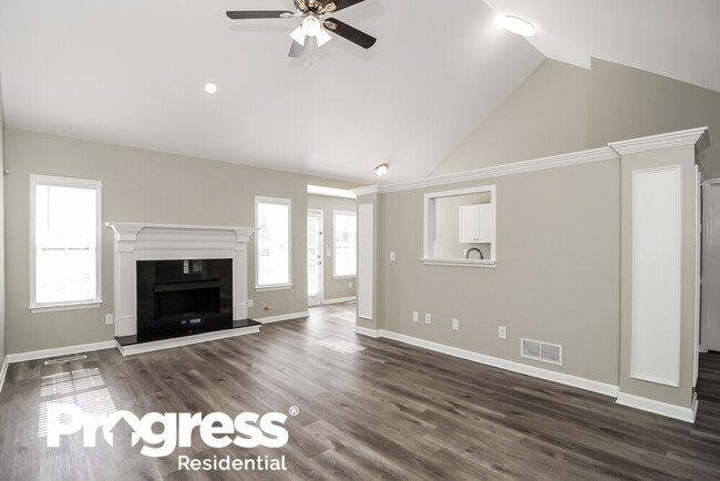 Building Photo - 33 Clearview Dr