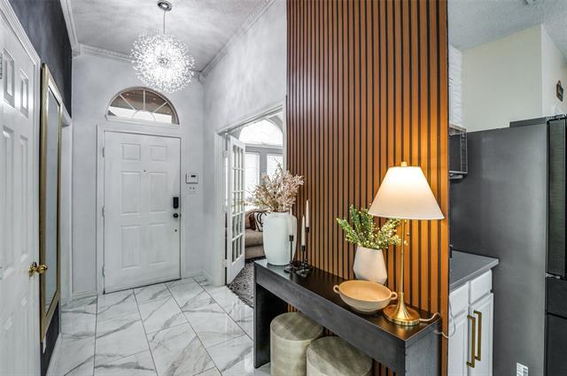 Foto del edificio - 4136 Creekhollow Dr