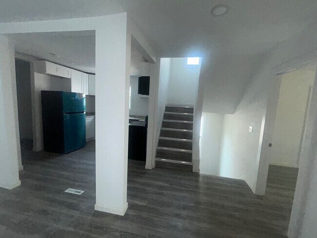 Foto del edificio - 2192 E 82nd St