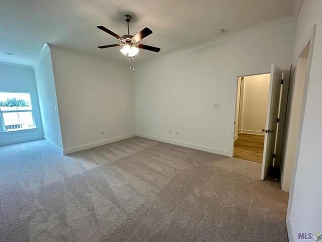 Foto del edificio - Beautiful Townhome in Dawson Bluff!