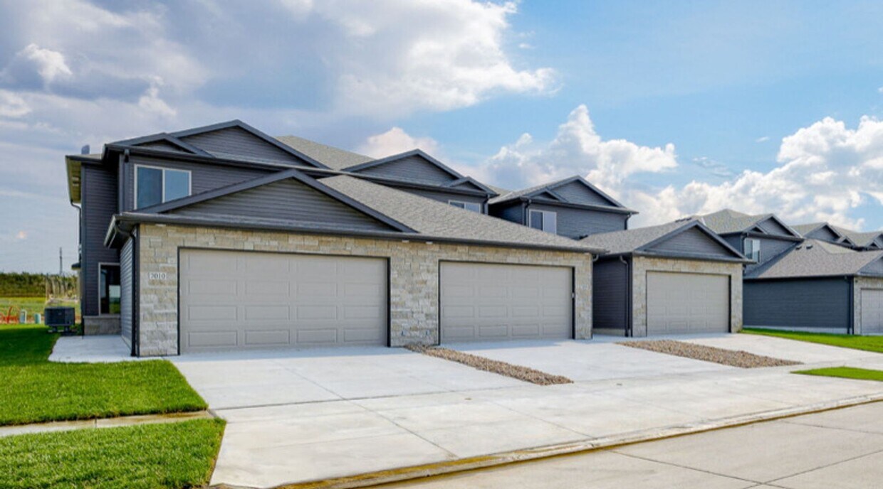 Primary Photo - Brand New Spacious 2-Story with 3 bedrooms/2.5 bathrooms