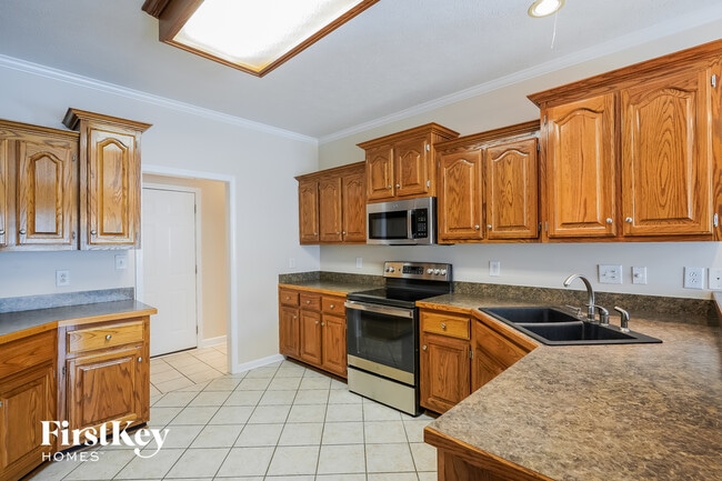 Foto del edificio - 115 Gallant Ct