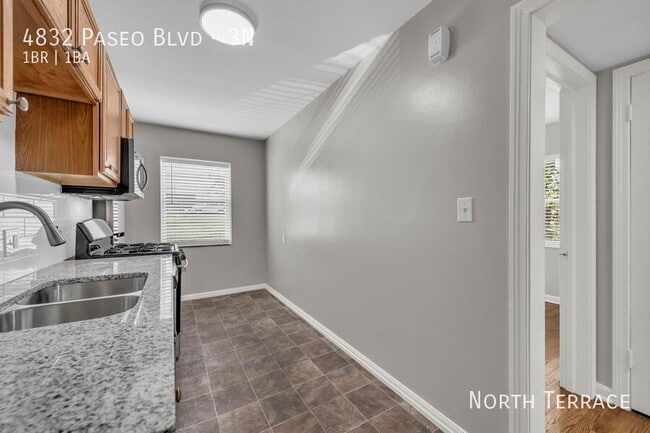 Building Photo - 4832 The Paseo