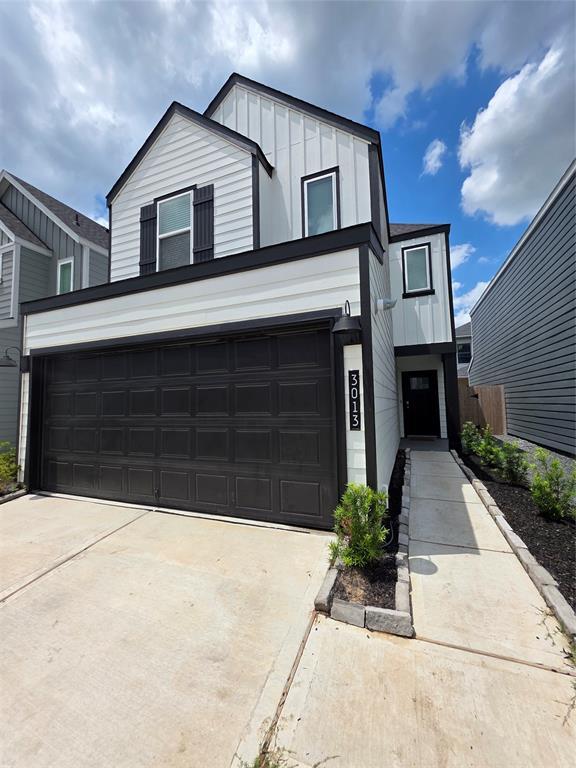 Building Photo - 3013 La Latina Dr