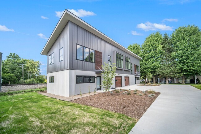 Foto del edificio - 550/552 Cleveland St