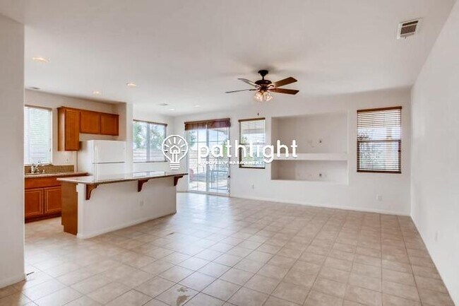 Building Photo - 29413 Cascade Ct, Lake Elsinore, CA, 92530