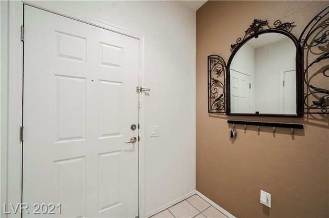 Building Photo - Beautiful townhouse for Rent!
