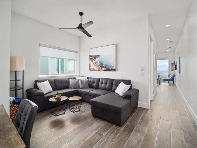 Foto del edificio - 705 N Ocean Shore Blvd