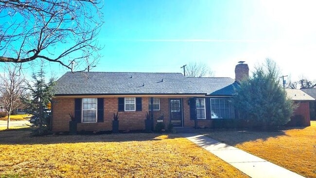 Foto del edificio - Beautiful 3 Bed 2 Bath Corner Lot