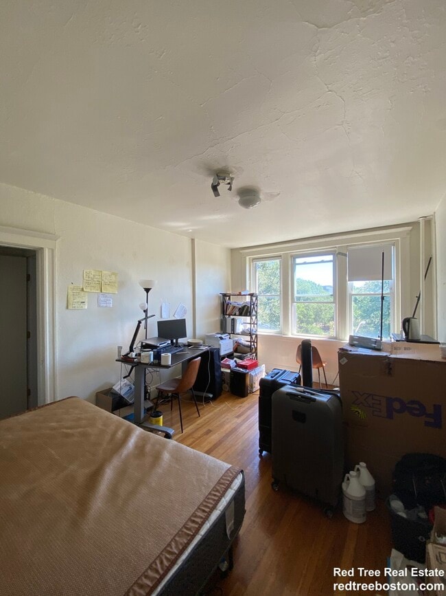 Building Photo - 1167 Boylston St