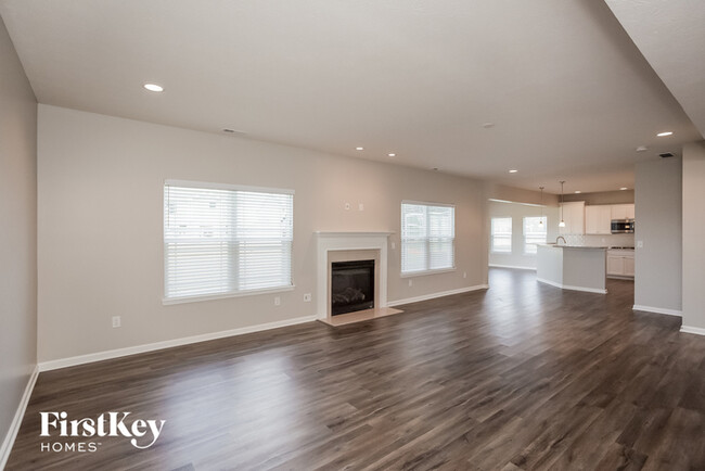Building Photo - 4618 W Otway Ln