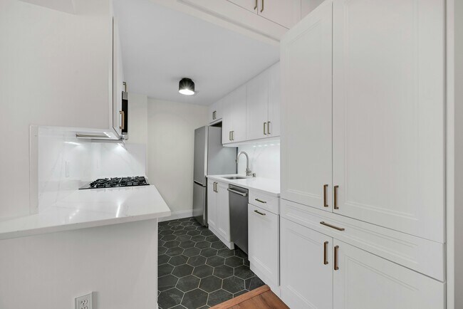 Foto del edificio - 1015 Grand St