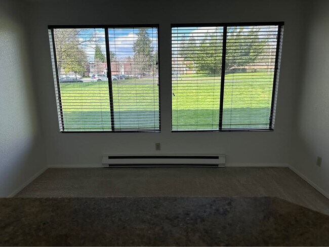 Foto del edificio - 11104 NE 68th St