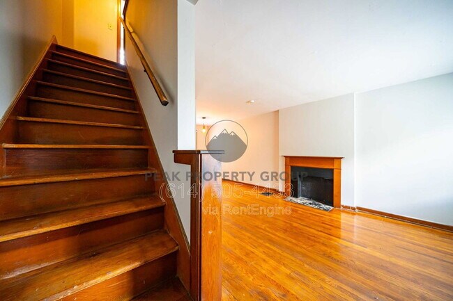 Foto del edificio - 213 E Hudson St