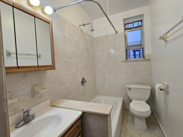 Building Photo - 1 bedroom in New York NY 10032