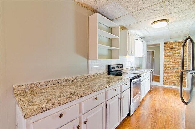 Building Photo - 3971 Honeysuckle Ct SE