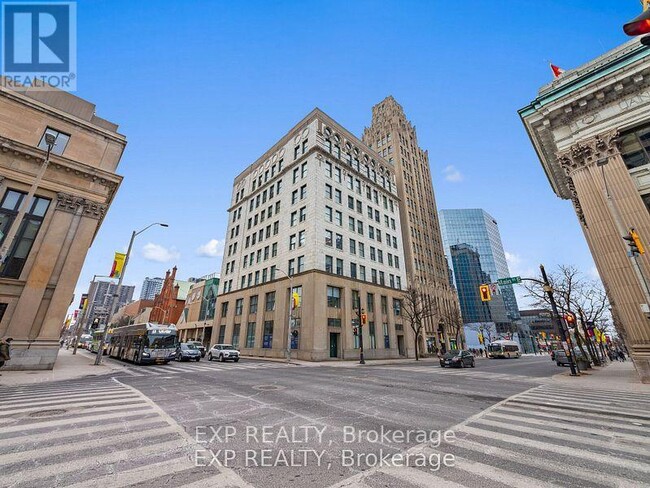 Building Photo - 36-836 James St S