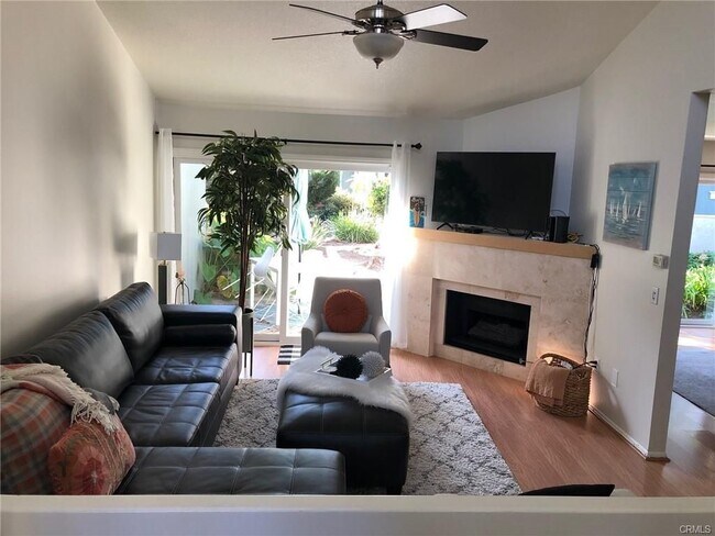Foto del edificio - 3445 Hollow Brook Cir