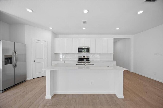 Foto del edificio - 5087 Loggia Ln