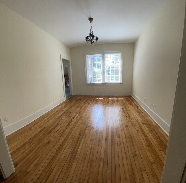 The Carlton Apartments in Jacksonville, FL