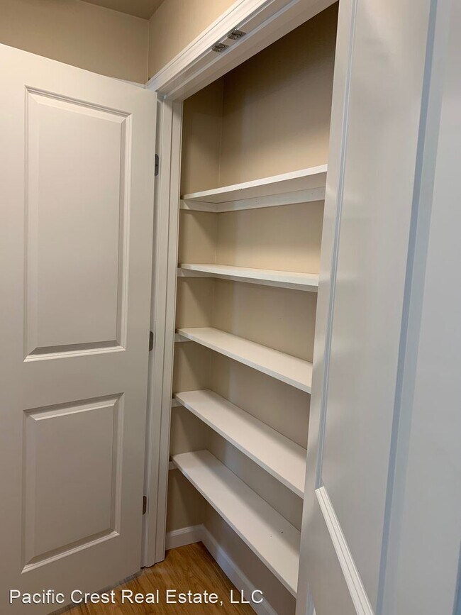 Foto del edificio - 4040 7th Ave NE